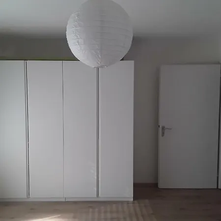 Freundliche Mit Grosser Terasse Апартаменты *