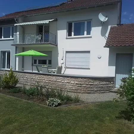 Appartement Freundliche Mit Grosser Terasse Aichstetten